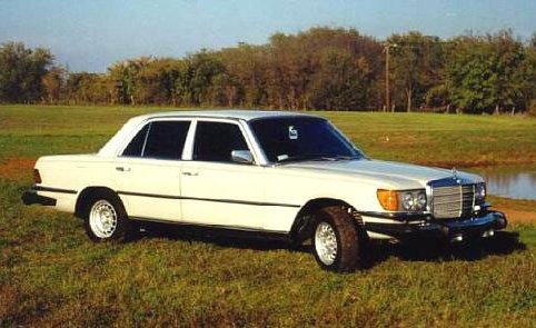 The W116 was a very popular car in the 1970's and shared many design traits